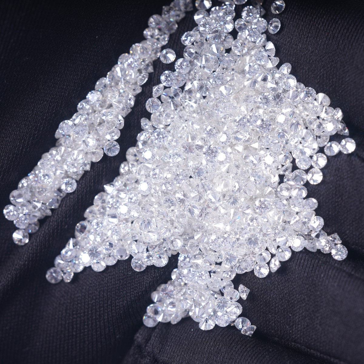 Loose Moissanite Stones - Round Cut