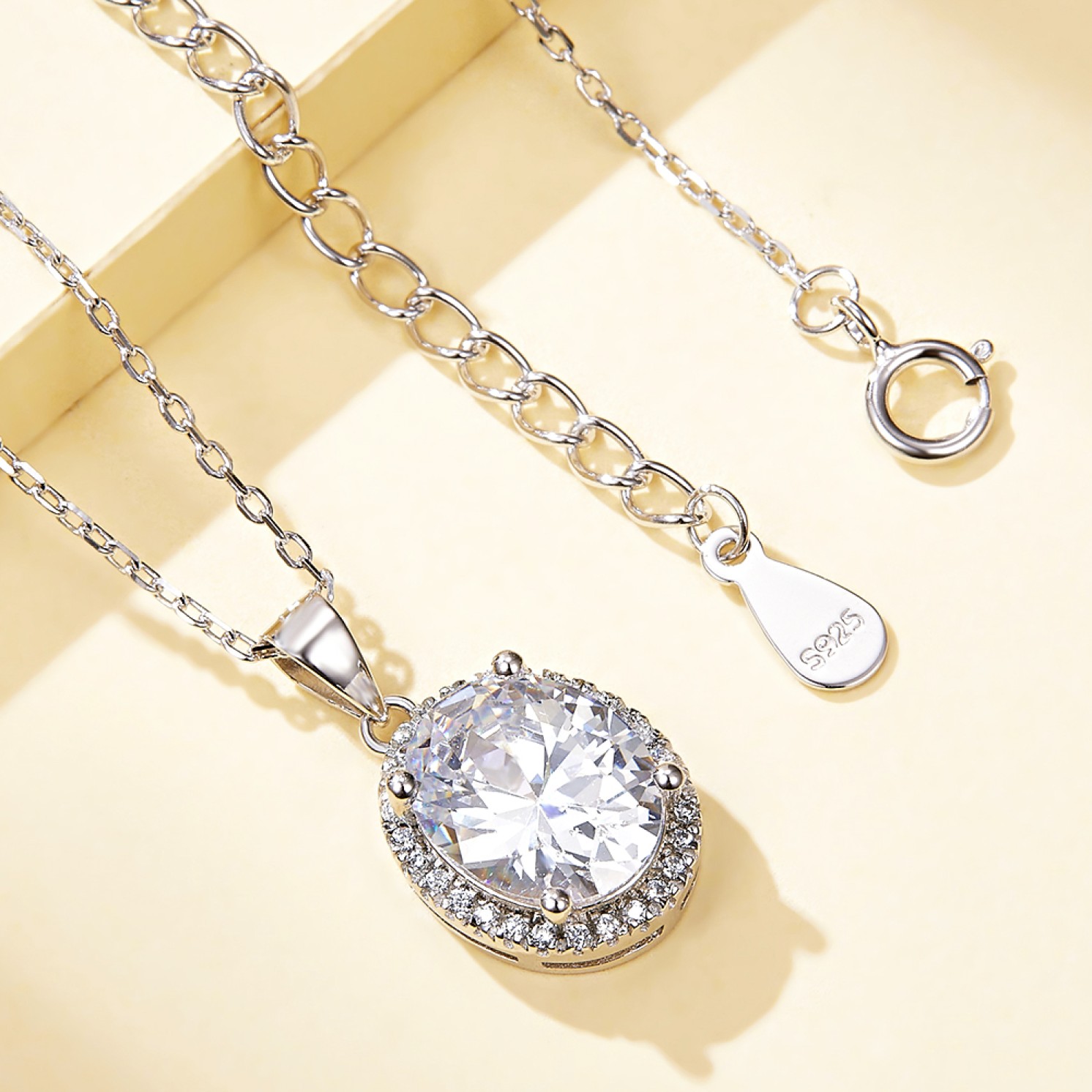 Clarique - Classic Oval-Shaped Moissanite Pendant with Pavé Halo