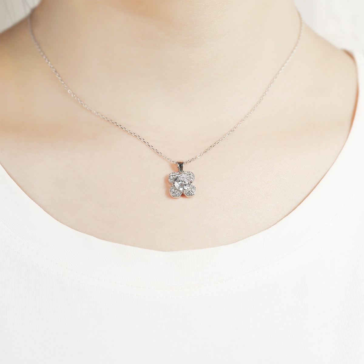 Flora - Clover Design Moissanite Pendant with Pavé Accents