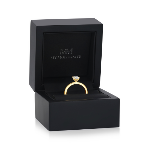 Ovalique - Classic Oval Solitaire Moissanite Engagement Ring
