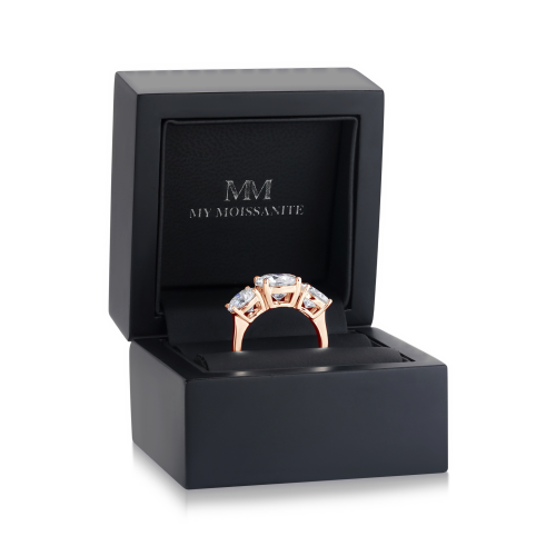 Triadique - Classic Three-Stone Moissanite Engagement Ring