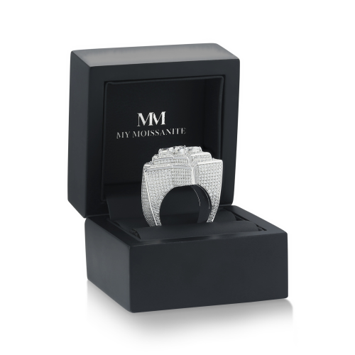 Zenith - Men's Pear Cut Moissanite Star Ring with Pavé Setting
