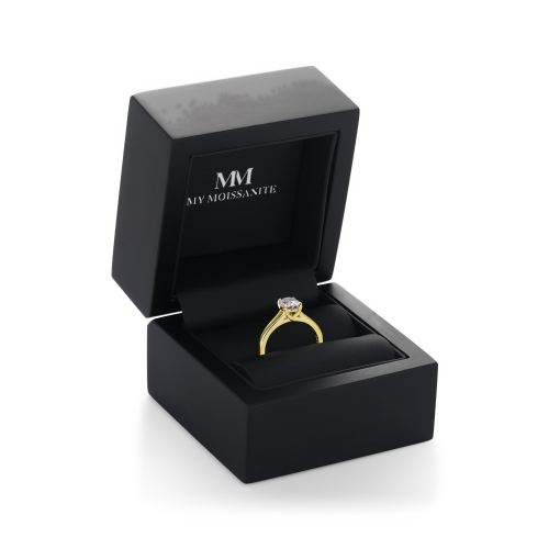 Grace – Oval Split-Shank Moissanite Ring