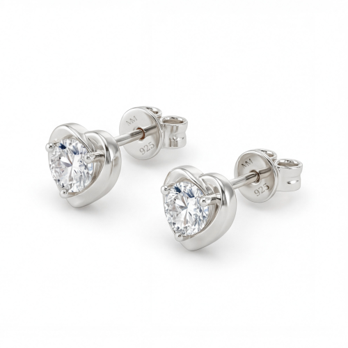 Luster – Moissanite Heart Stud Earrings
