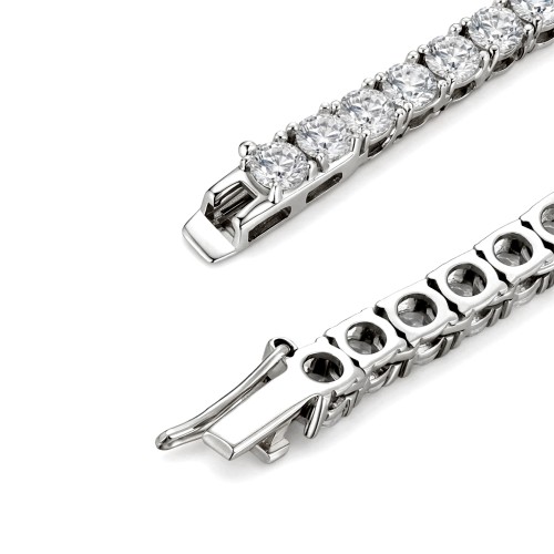 Pentara - Moissanite Tennis Necklace in Pavé Setting