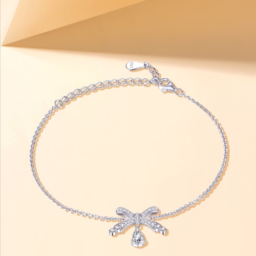 Pearlette - Pear-Shaped Moissanite Bow Bracelet With Pave Setting