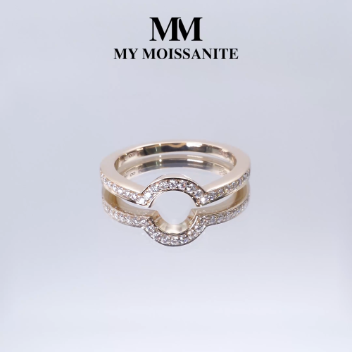 Cirquette - Contoured Moissanite Wedding Band With Accent Stones