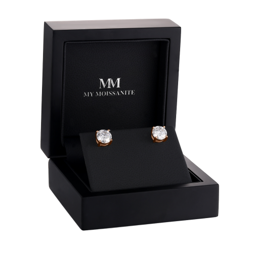 Nova - Moissanite Stud Earrings