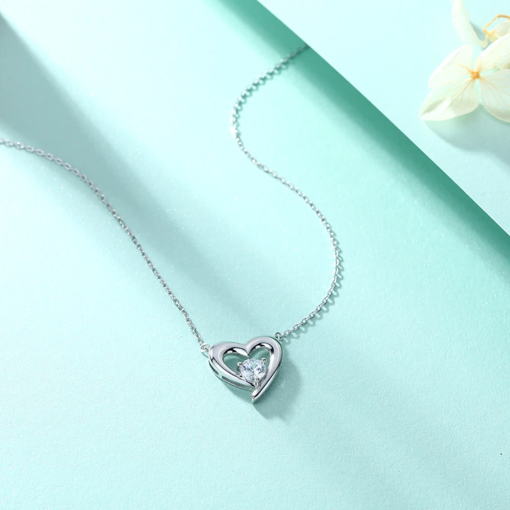 ネックレス・ペンダント STONEHENgE silver heart necklace Legacy Of Love Sterling Silver Heart-Shaped Pendant Necklace