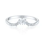 Serenella - Marquise and Round Moissanite Wedding Band