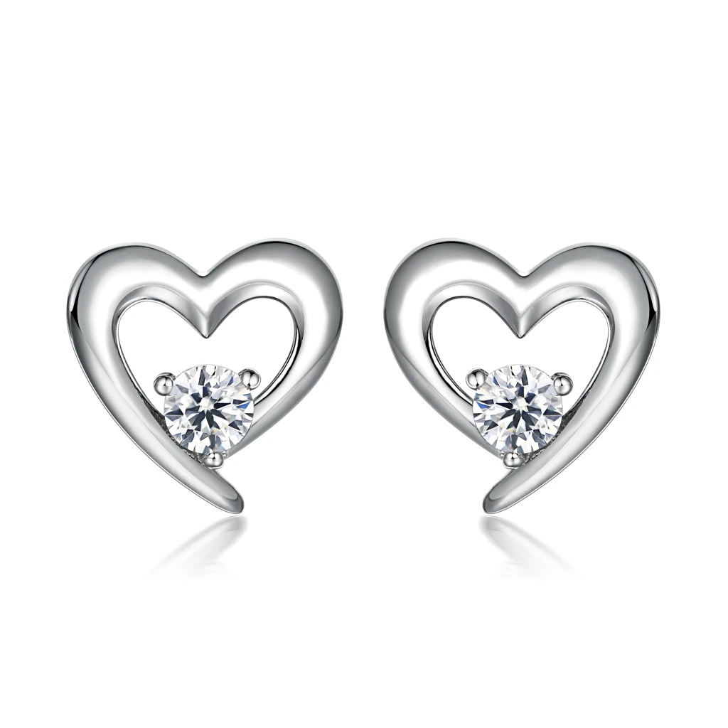 Essence - Moissanite Heart Earrings
