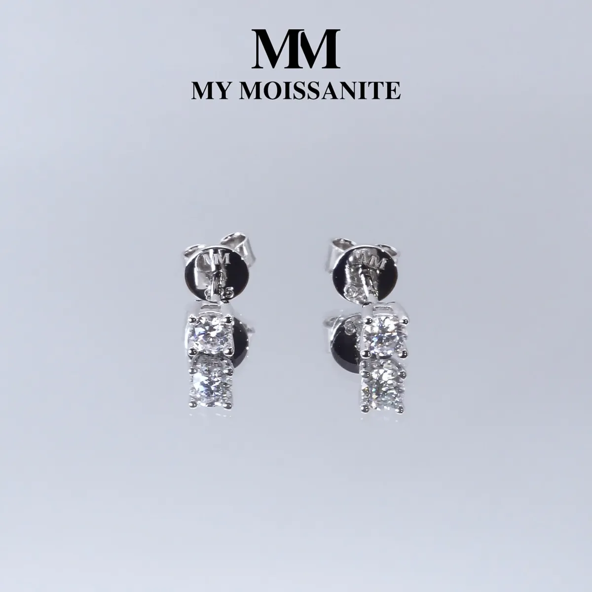 Nova - Moissanite Stud Earrings