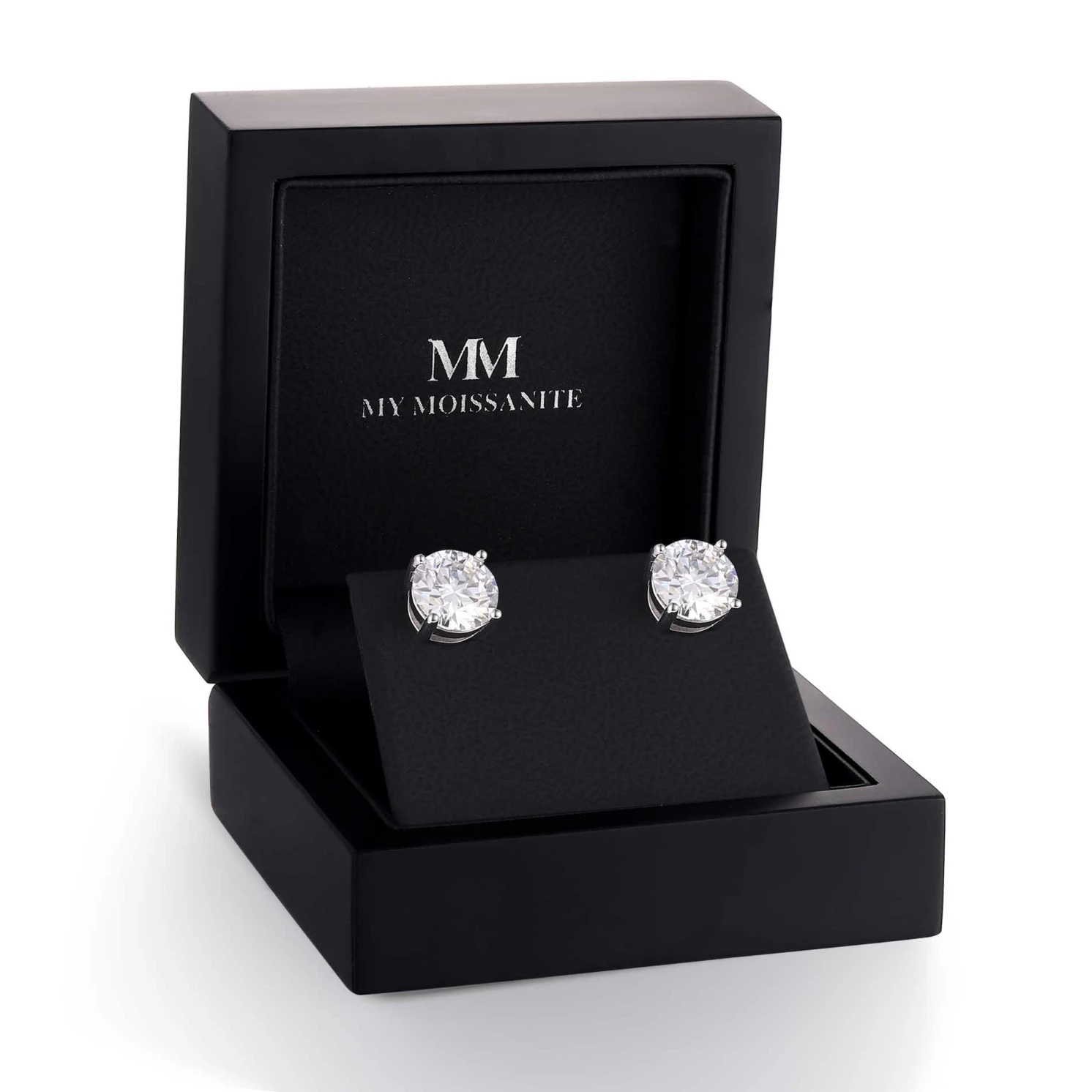 Nova - Moissanite Stud Earrings Nova - Moissanite Stud Earrings