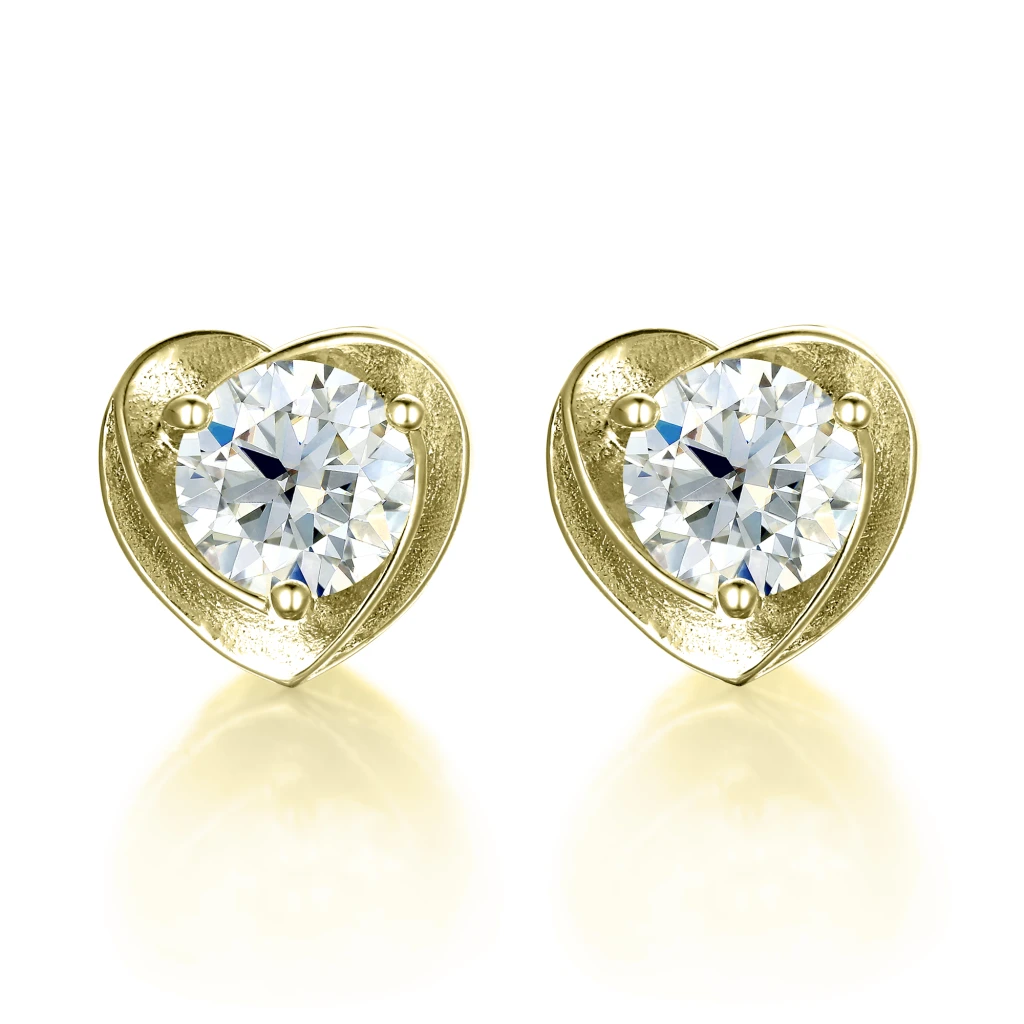 Luster – Moissanite Heart Stud Earrings