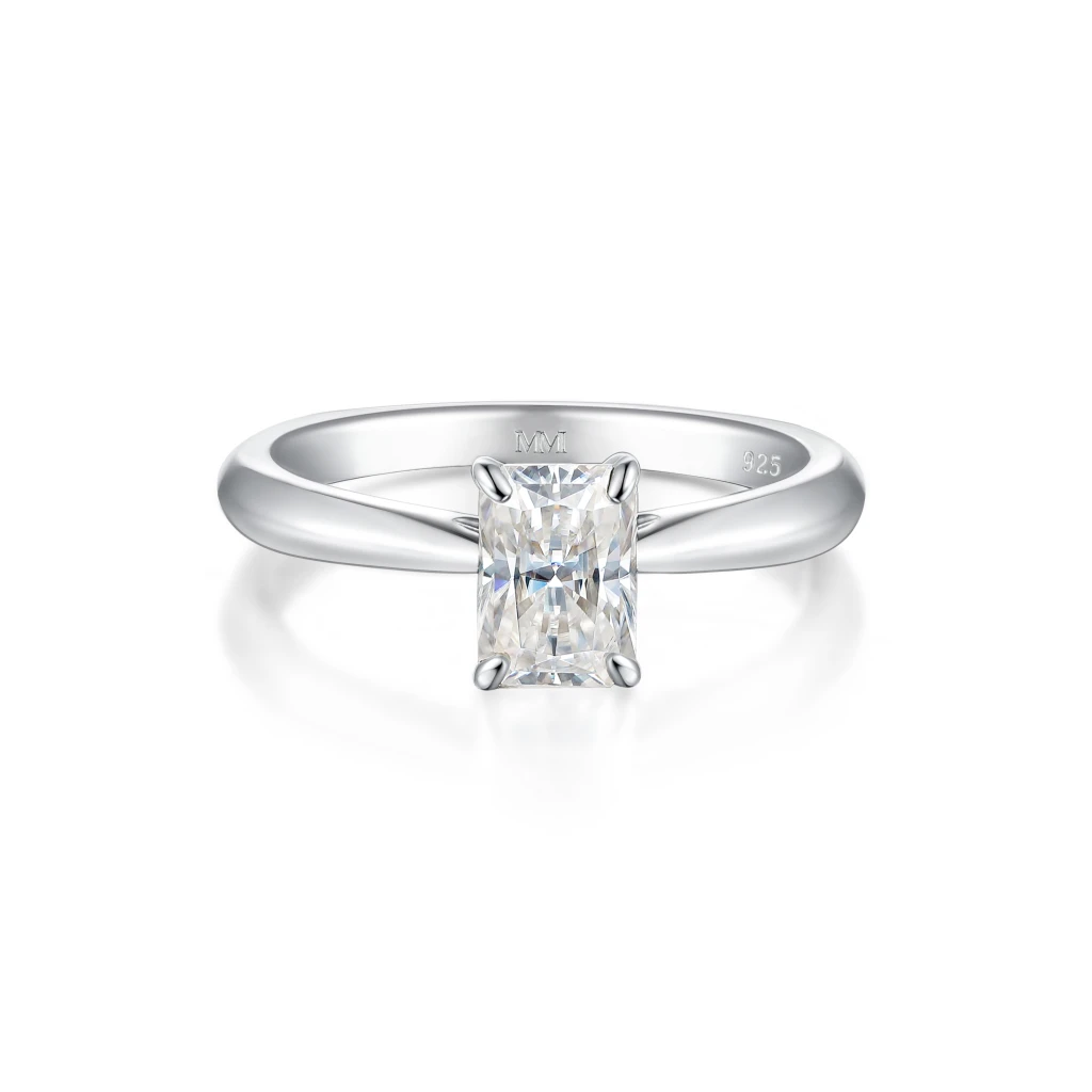 Lustra – Radiant Solitaire Moissanite Ring