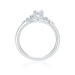 Ovaline - Moissanite Ring with Minimalistic Side Stones Ovaline - Moissanite Ring with Minimalistic Side Stones