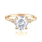 Ovaline - Moissanite Ring with Minimalistic Side Stones Ovaline - Moissanite Ring with Minimalistic Side Stones