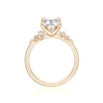 Ovaline - Moissanite Ring with Minimalistic Side Stones Ovaline - Moissanite Ring with Minimalistic Side Stones