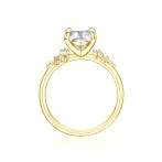 Ovaline - Moissanite Ring with Minimalistic Side Stones Ovaline - Moissanite Ring with Minimalistic Side Stones