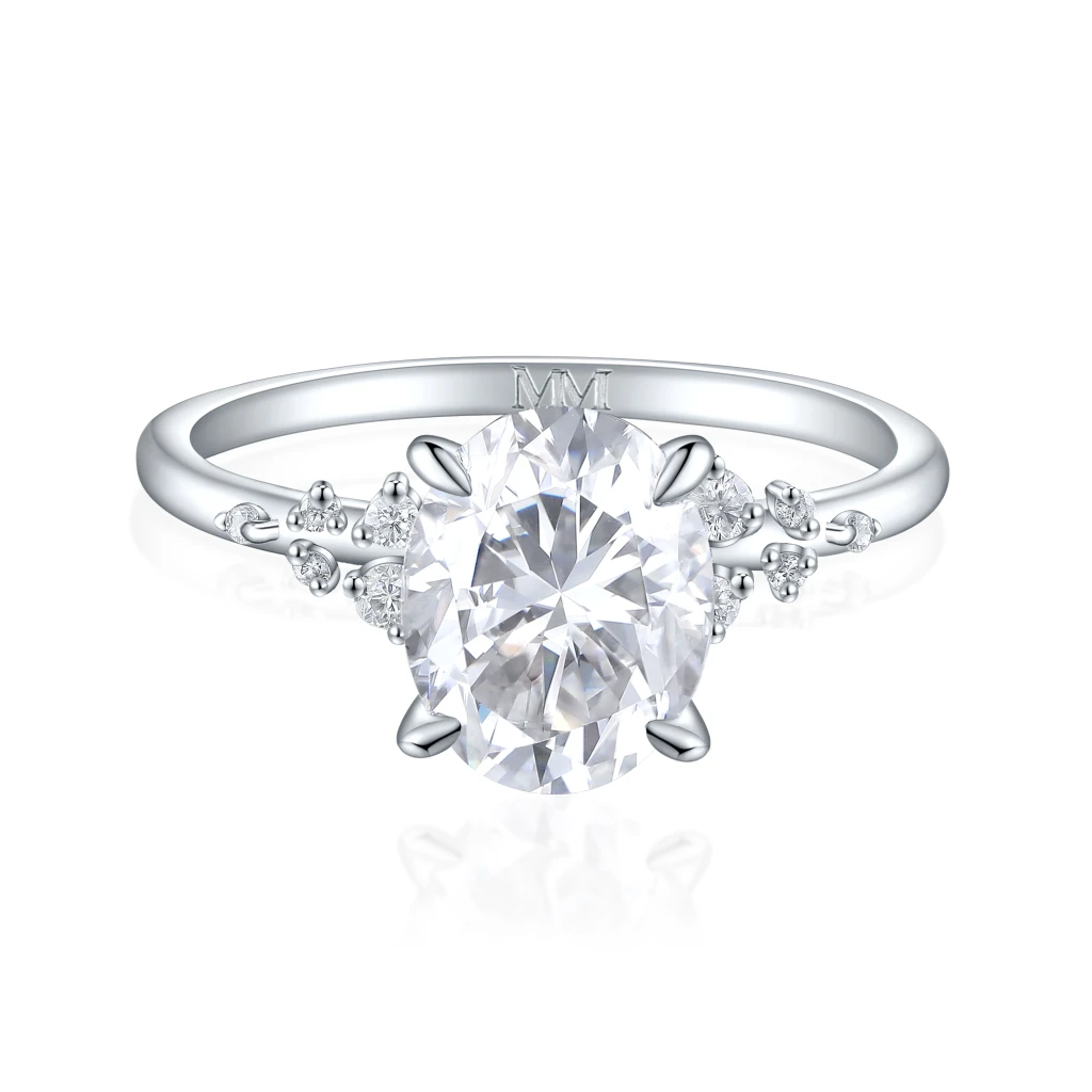 Ovaline - Oval Moissanite Ring with Minimalistic Side Stones