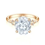 Ovaline - Moissanite Ring with Minimalistic Side Stones Ovaline - Moissanite Ring with Minimalistic Side Stones