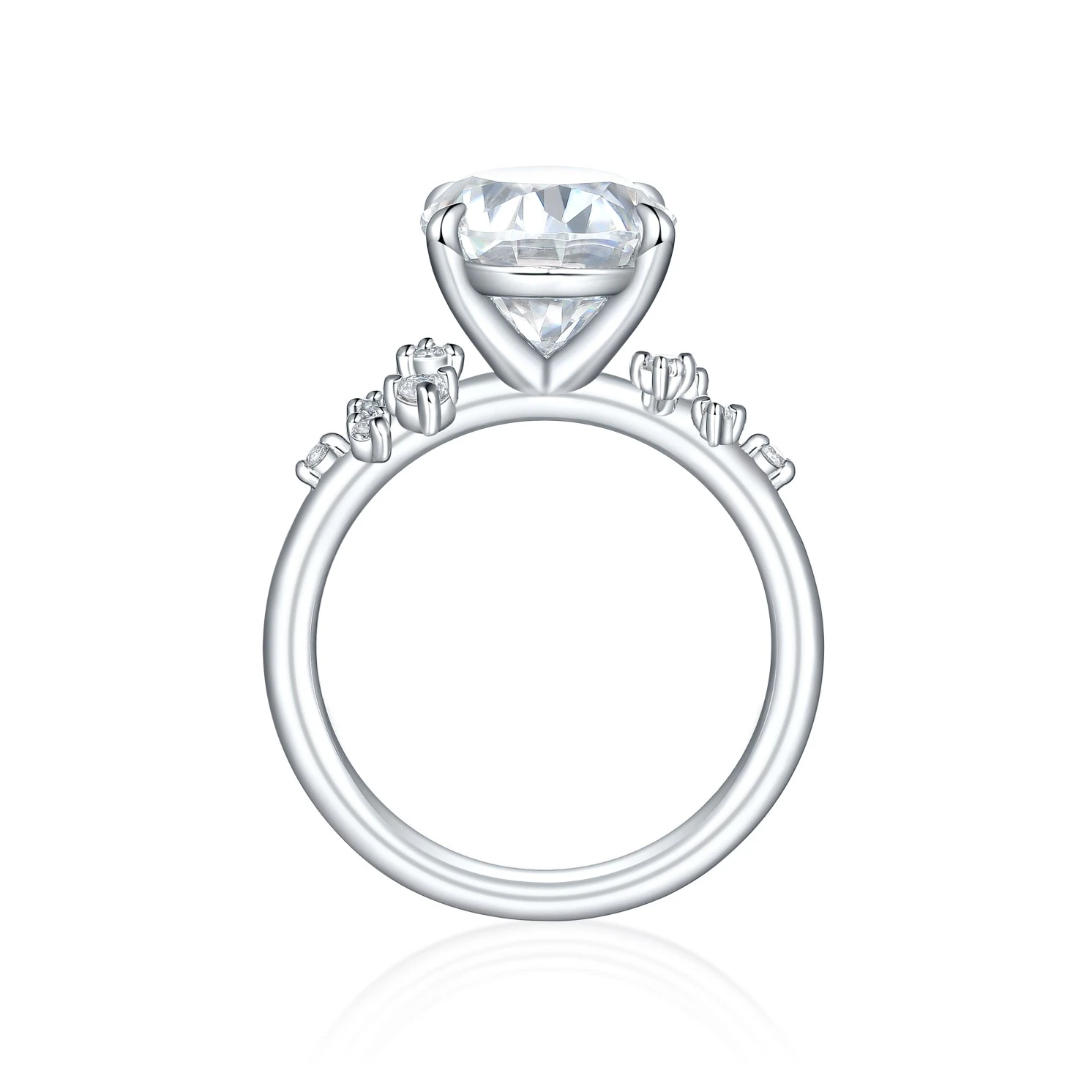 Ovaline - Moissanite Ring with Minimalistic Side Stones Ovaline - Moissanite Ring with Minimalistic Side Stones