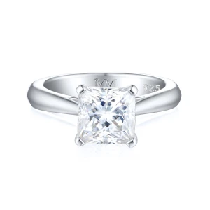 Iris – Princess Solitaire Moissanite Ring