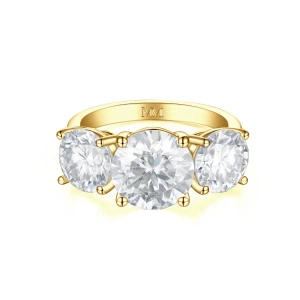 Triadique - Classic Three-Stone Moissanite Engagement Ring