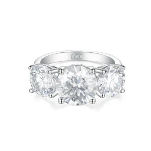 Triadique - Classic Three-Stone Moissanite Engagement Ring