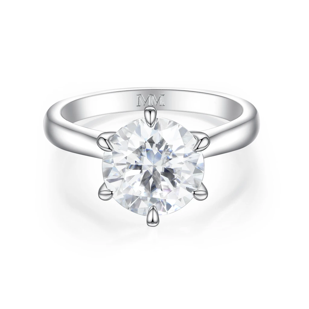 Circlique - Solitaire Moissanite Engagement Ring