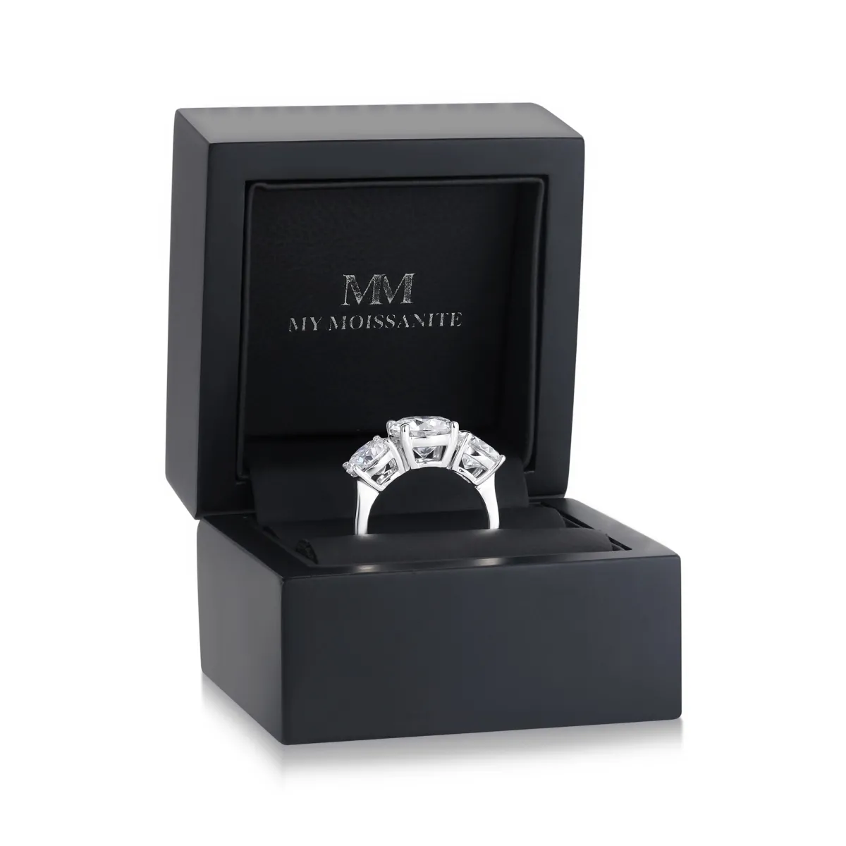 Triadique - Classic Three-Stone Moissanite Engagement Ring