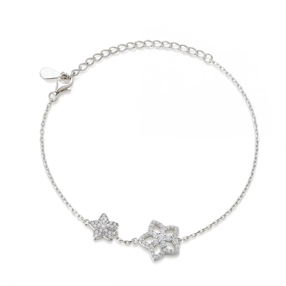 Fiorella - Adjustable Moissanite Flower Charm Bracelet with Pavé Settings