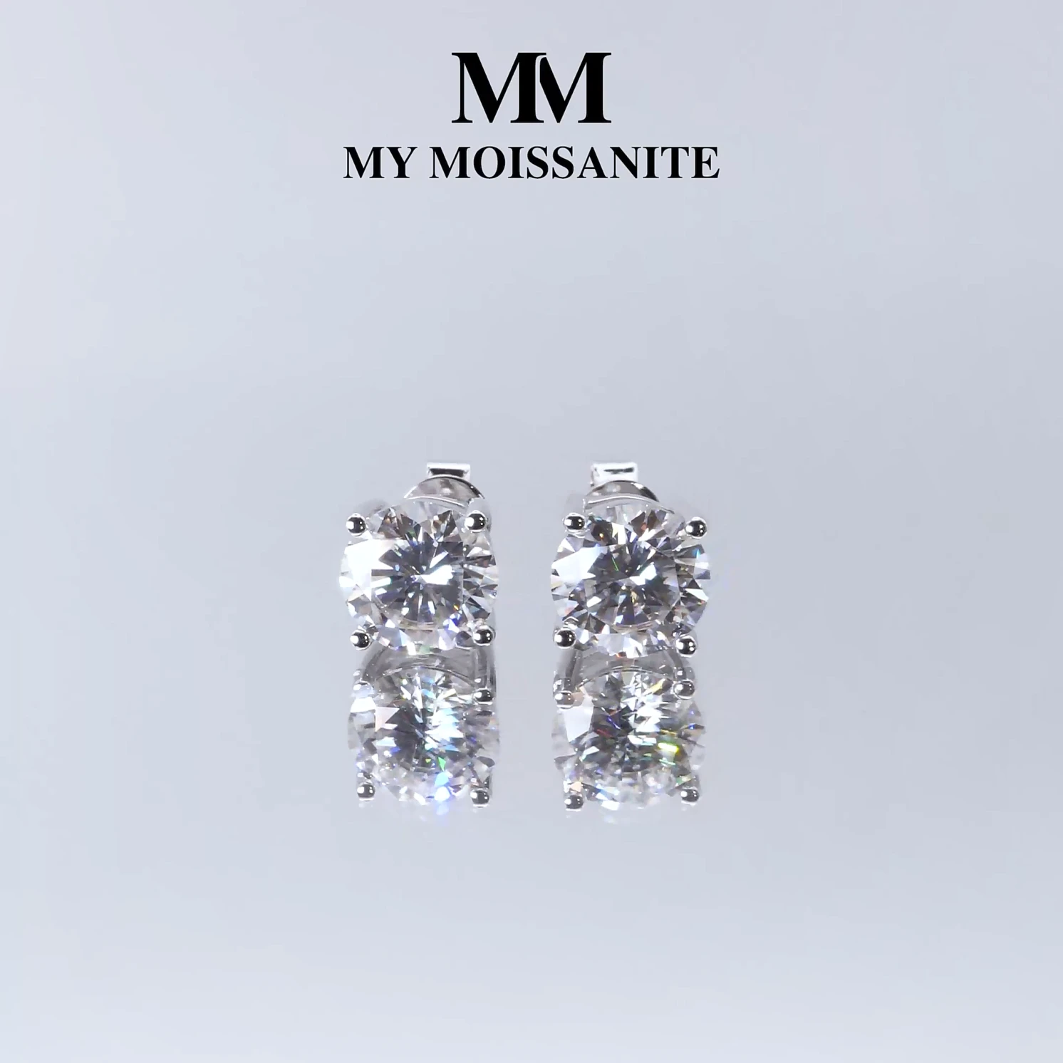 Nova - Moissanite Stud Earrings Nova - Moissanite Stud Earrings
