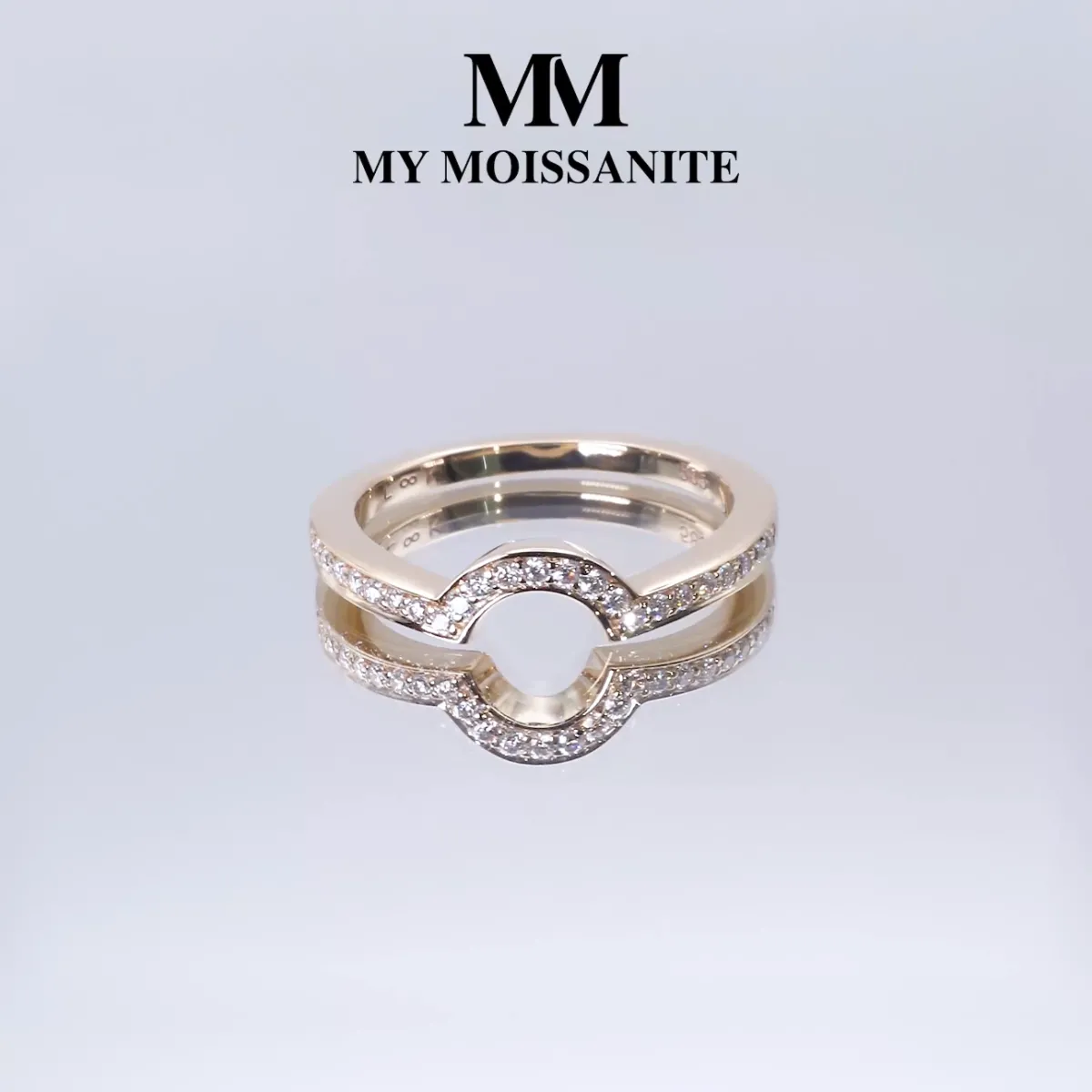 Cirquette - Contoured Moissanite Wedding Band With Accent Stones