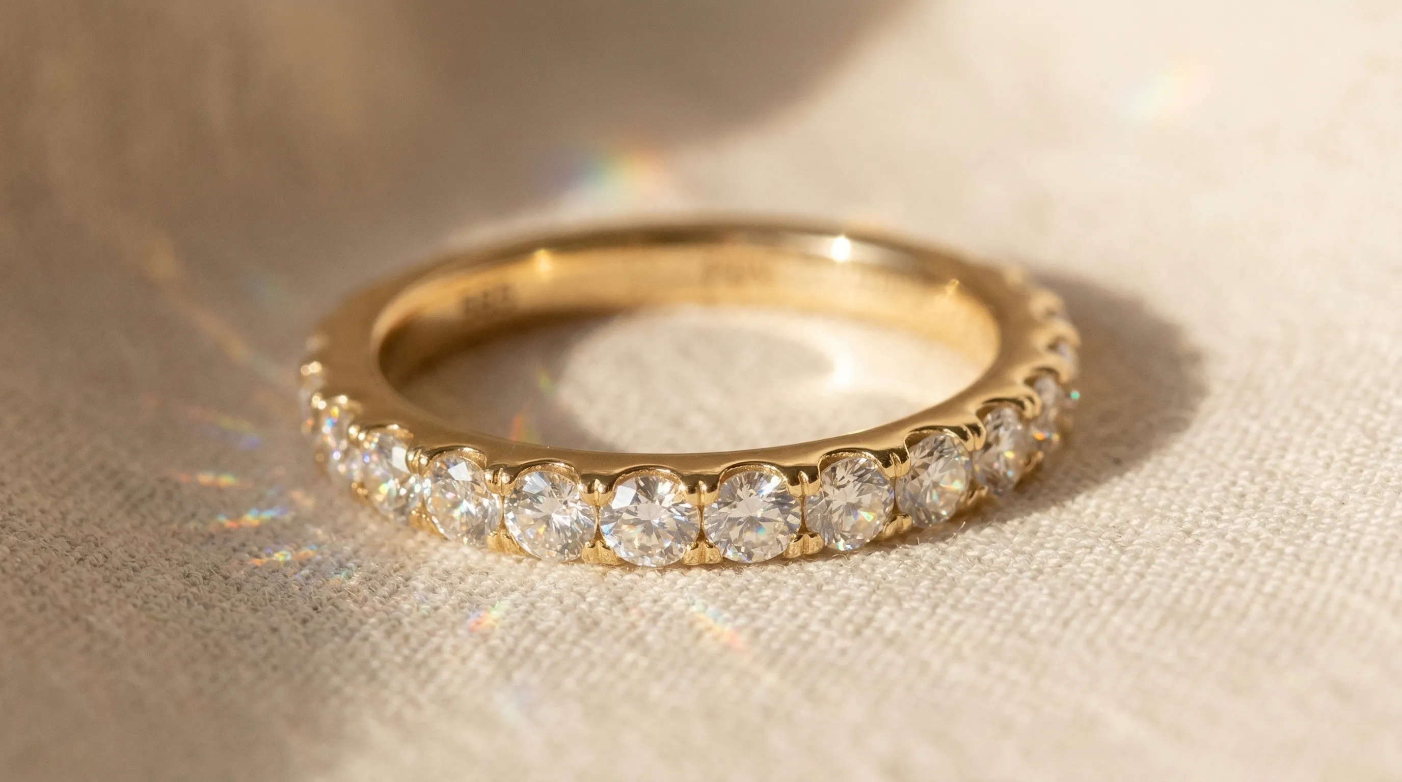 Moissanite brilliance